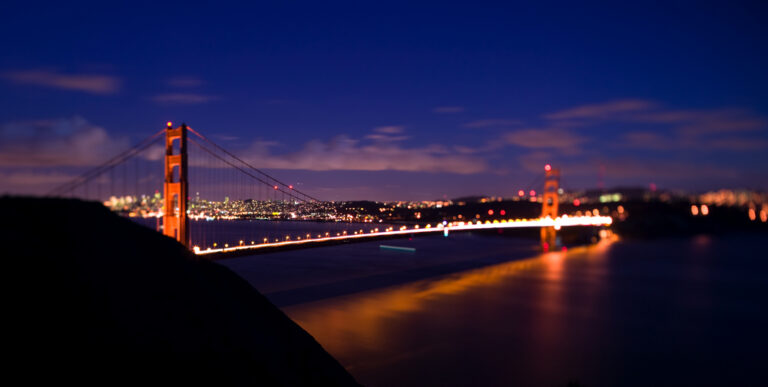 Golden Gate bridge in California place ads in California